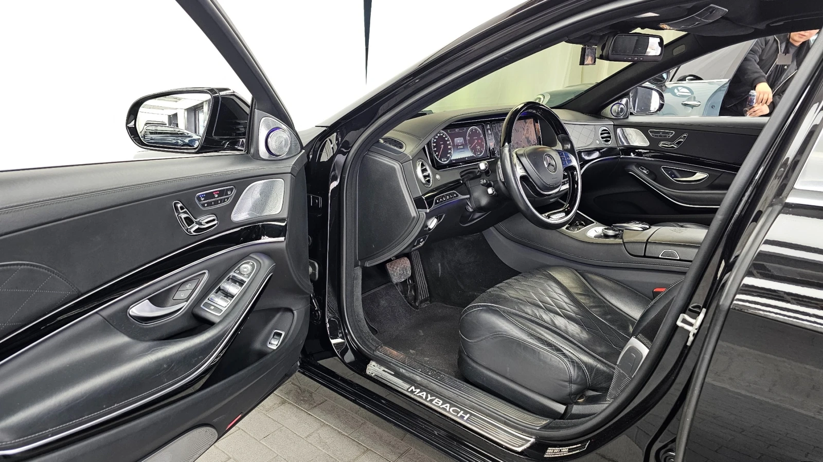 Mercedes-Benz S 600 Maybach S 600 | W222 | V12 Bi-Turbo | Масаж, снимка 16 - Автомобили и джипове - 54581572