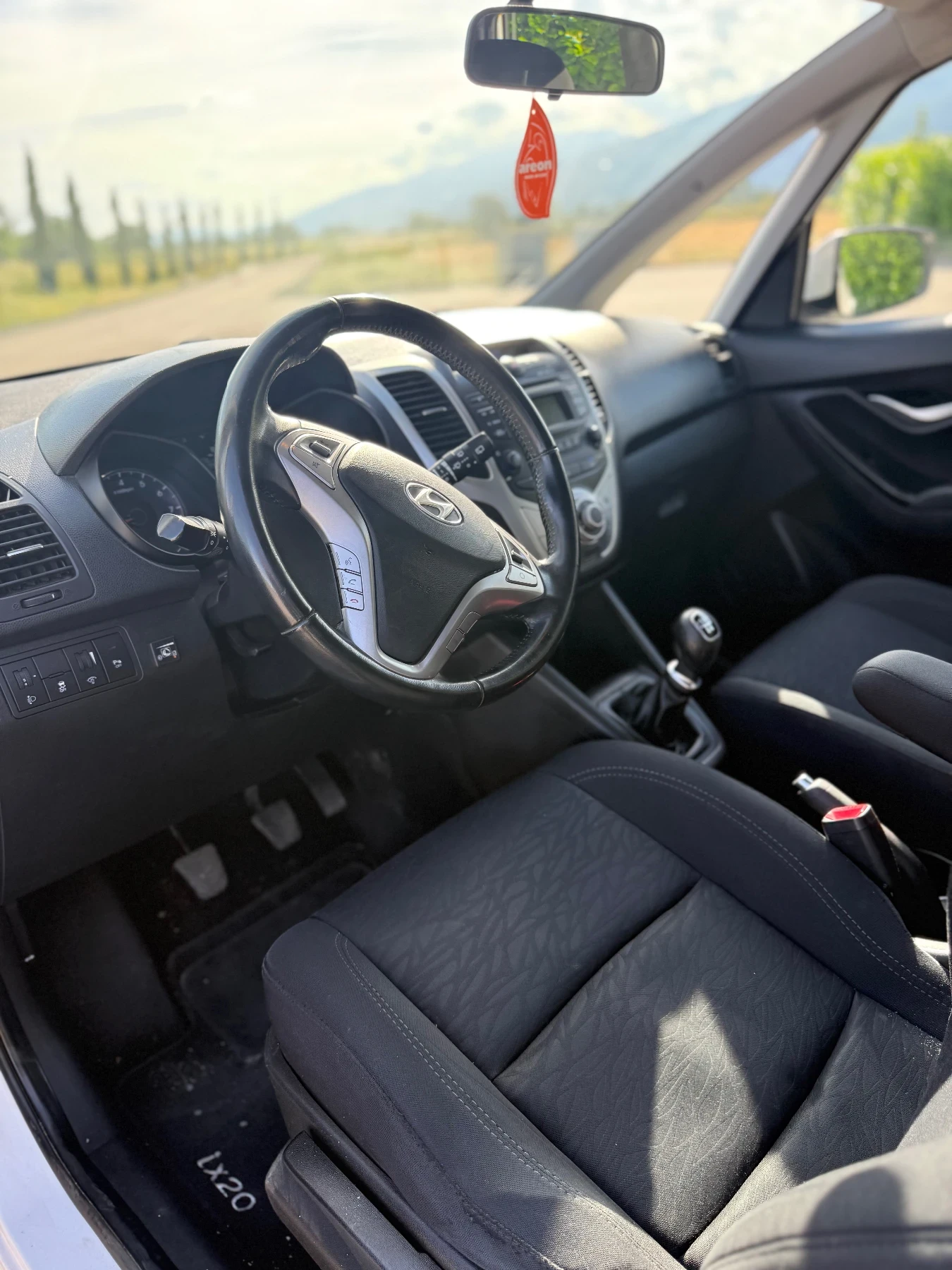 Hyundai Ix20 1.4 LPG, снимка 7 - Автомобили и джипове - 54981837