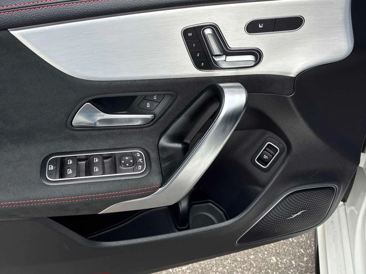 Mercedes-Benz CLA 45 AMG 4MATIC/ПАНОРАМА/360/ОТ MERCEDES, снимка 13 - Автомобили и джипове - 55074945