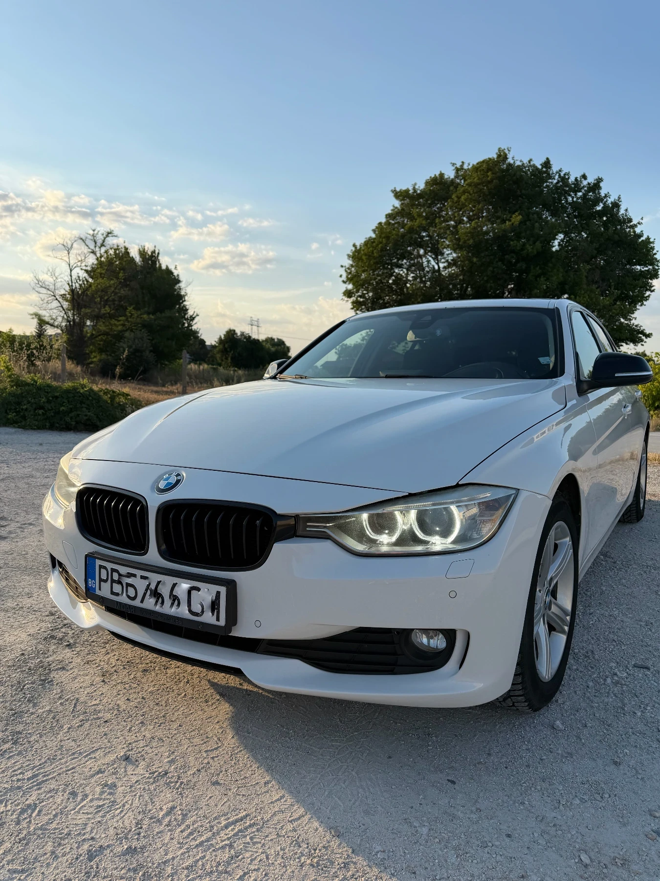 BMW 320, снимка 5 - Автомобили и джипове - 55116784