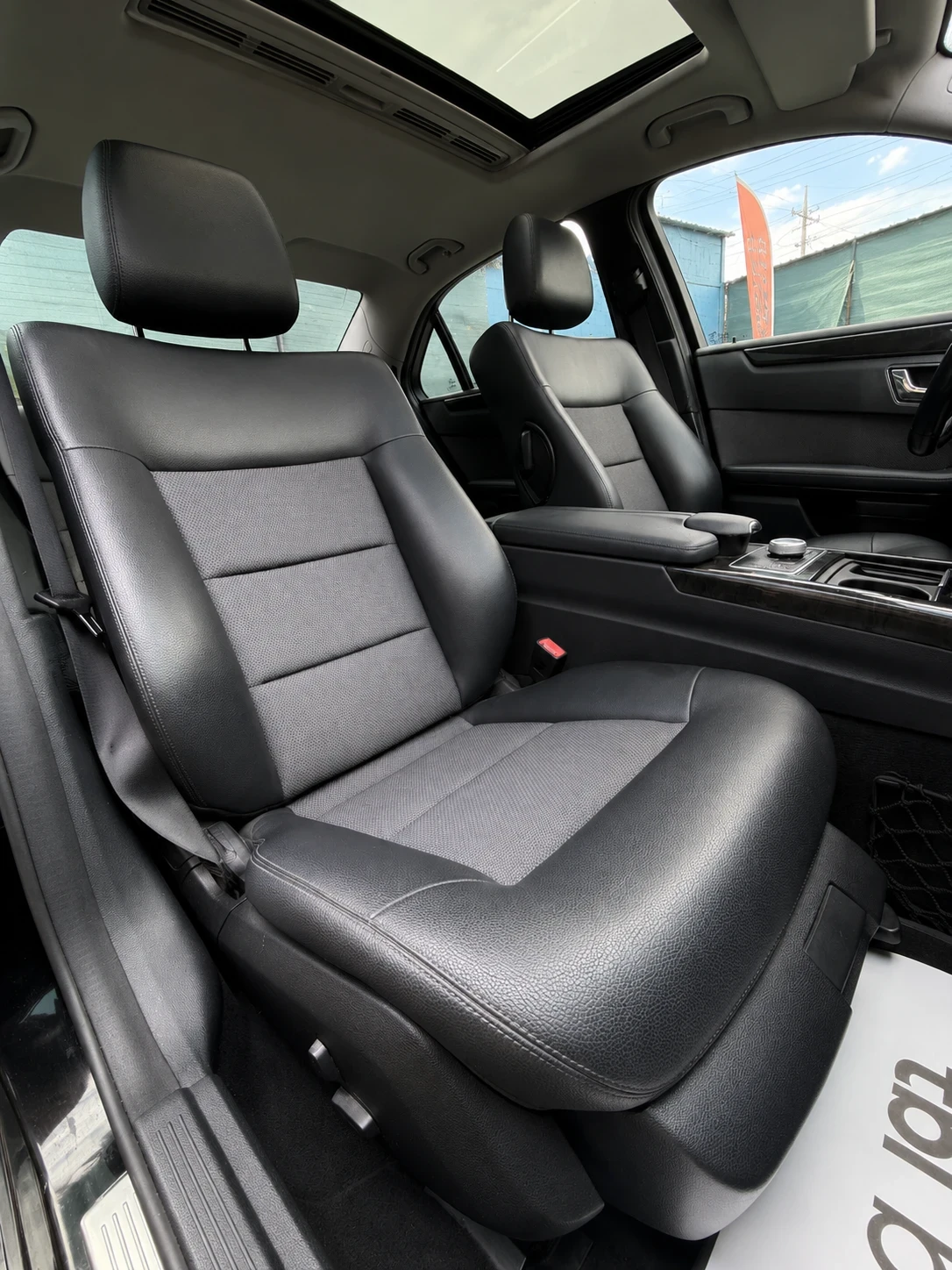 Mercedes-Benz E 350 4-MATIC| 7G| FULL MAX| СОБСТВЕН ЛИЗИНГ, снимка 7 - Автомобили и джипове - 55127524
