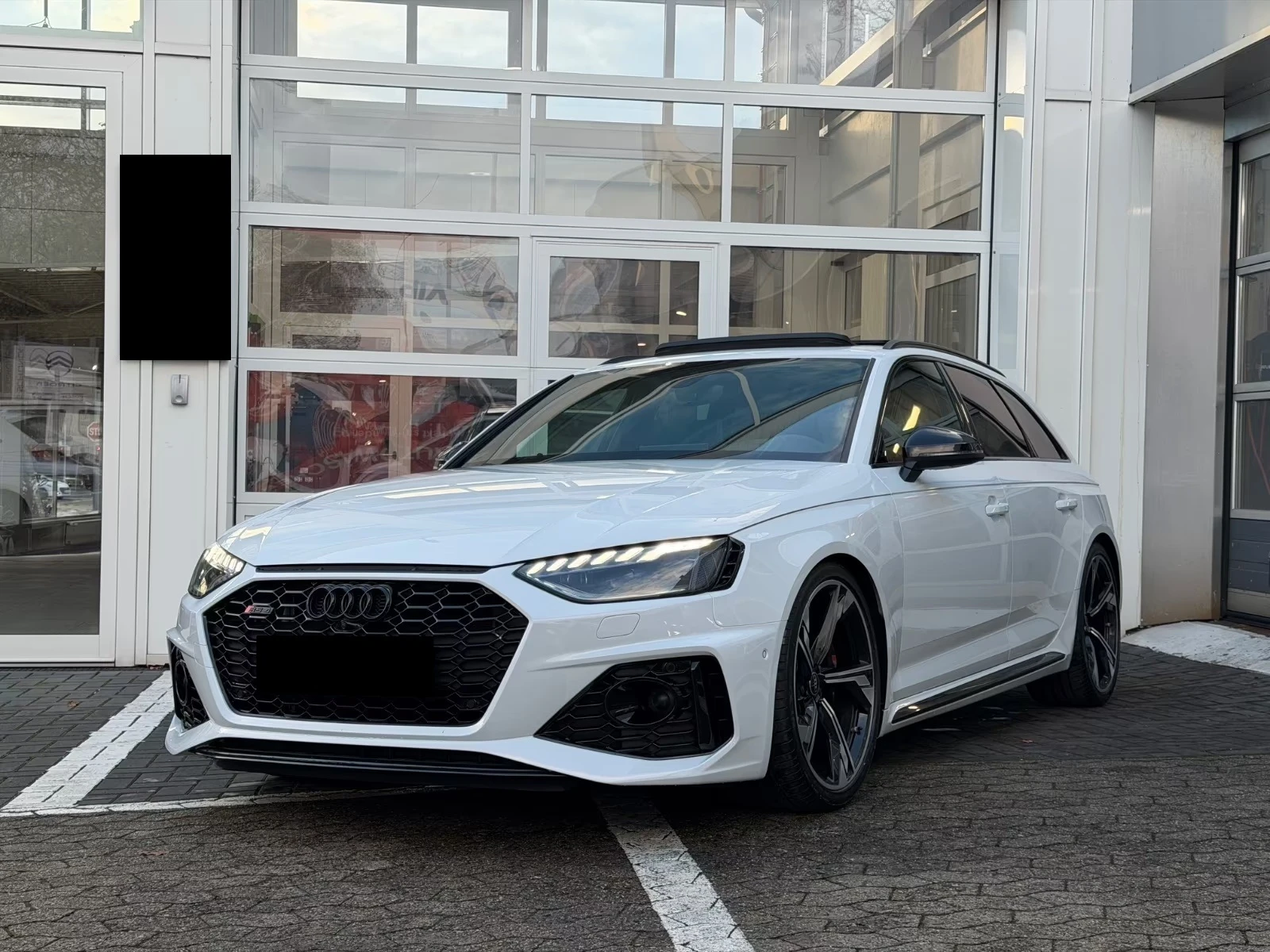Audi Rs4 FACELIFT / CARBON / HUD / BLACK OPTIC / PANO / B&O | Mobile.bg � ����������� 3