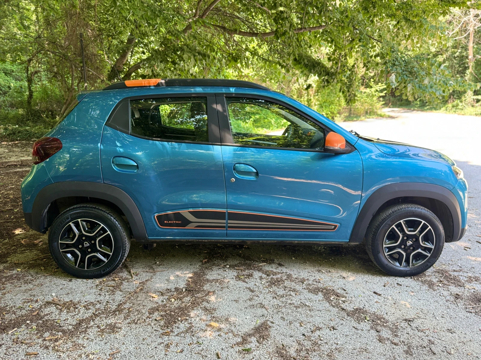 Dacia Spring, снимка 7 - Автомобили и джипове - 55423827