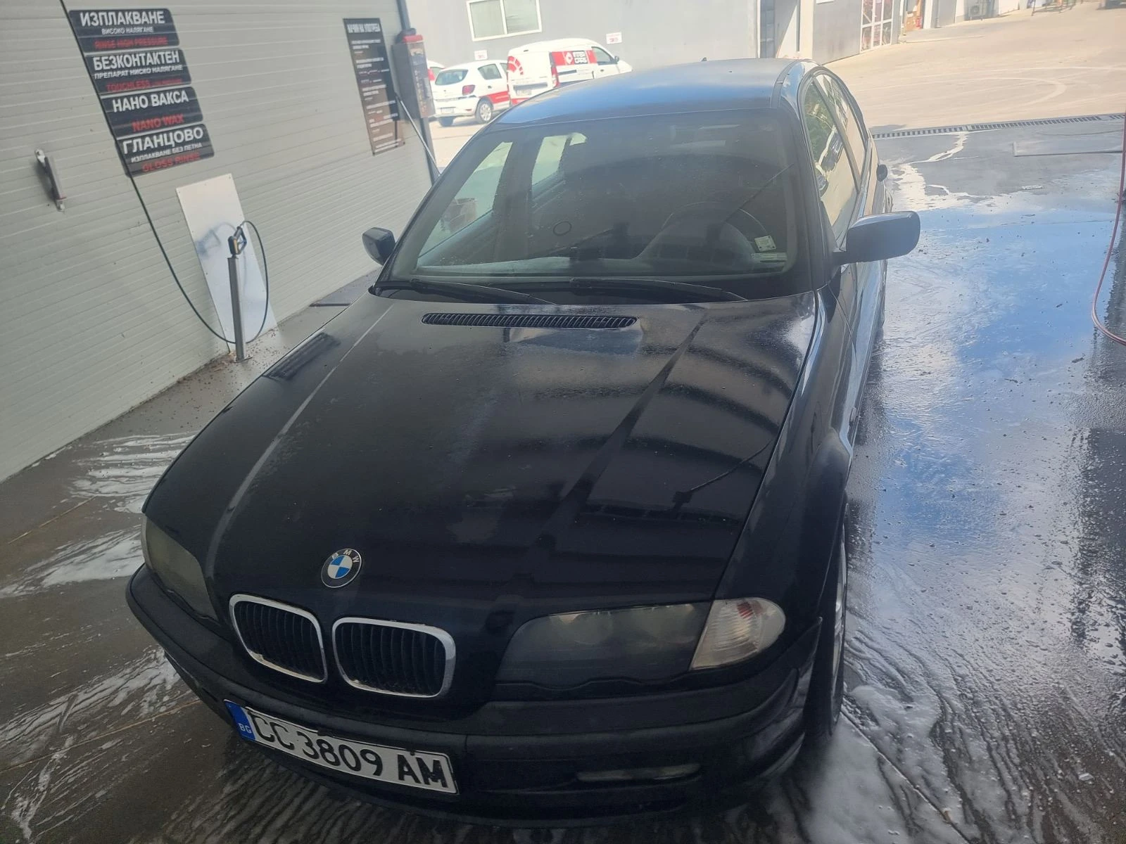 BMW 320, снимка 5 - Автомобили и джипове - 55429619