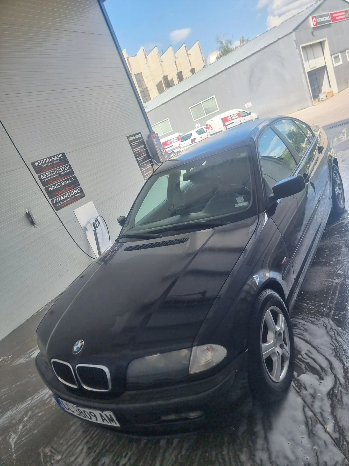 BMW 320, снимка 6 - Автомобили и джипове - 55429619