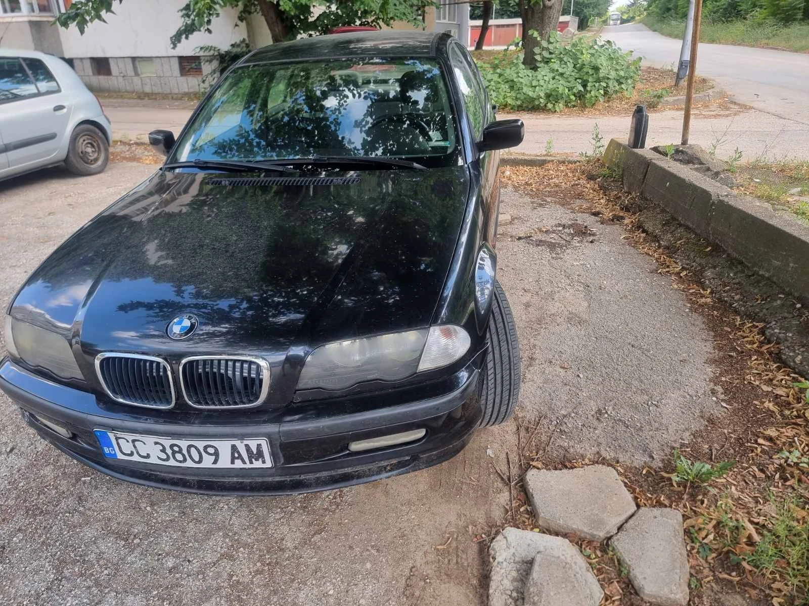 BMW 320, снимка 4 - Автомобили и джипове - 55429619