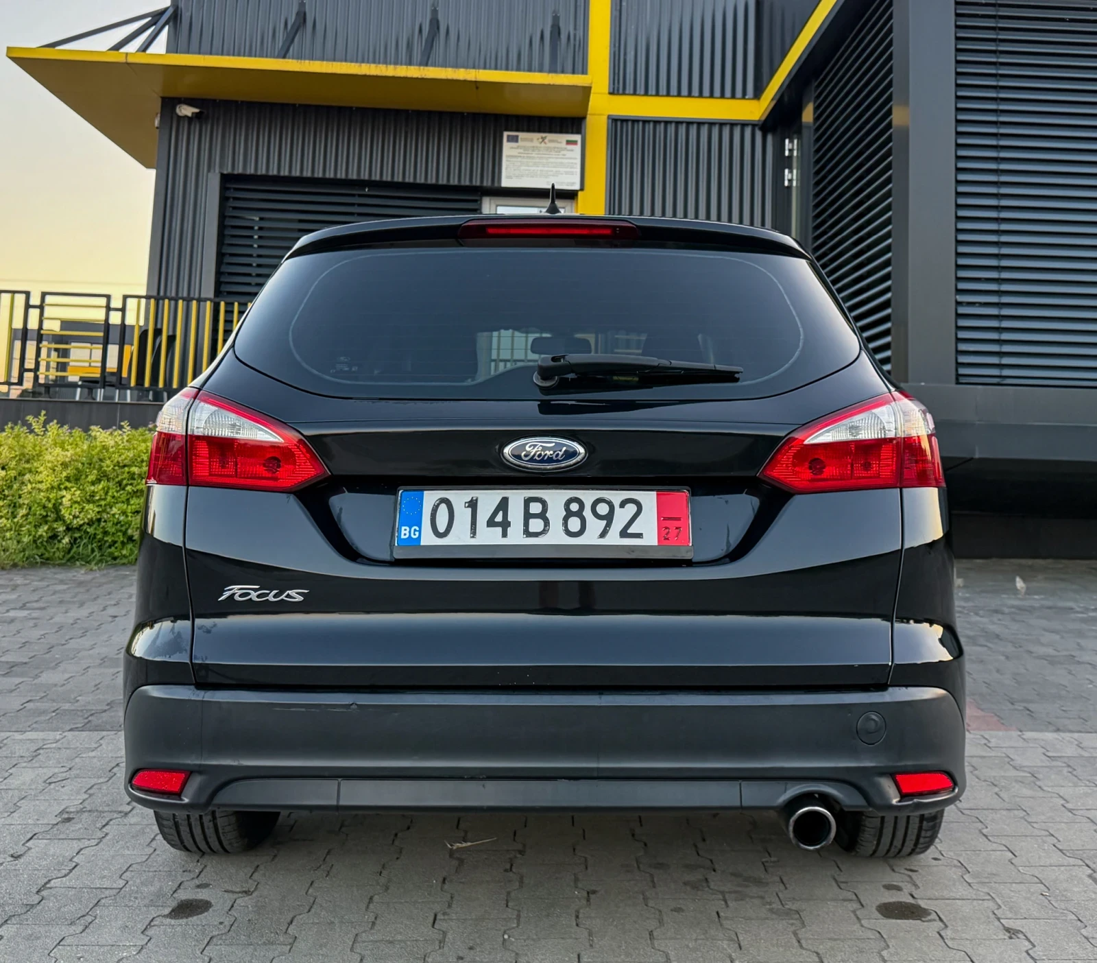 Ford Focus 2.0TDCi / Лети Джанти / АВТОМАТИК, снимка 7 - Автомобили и джипове - 55468805