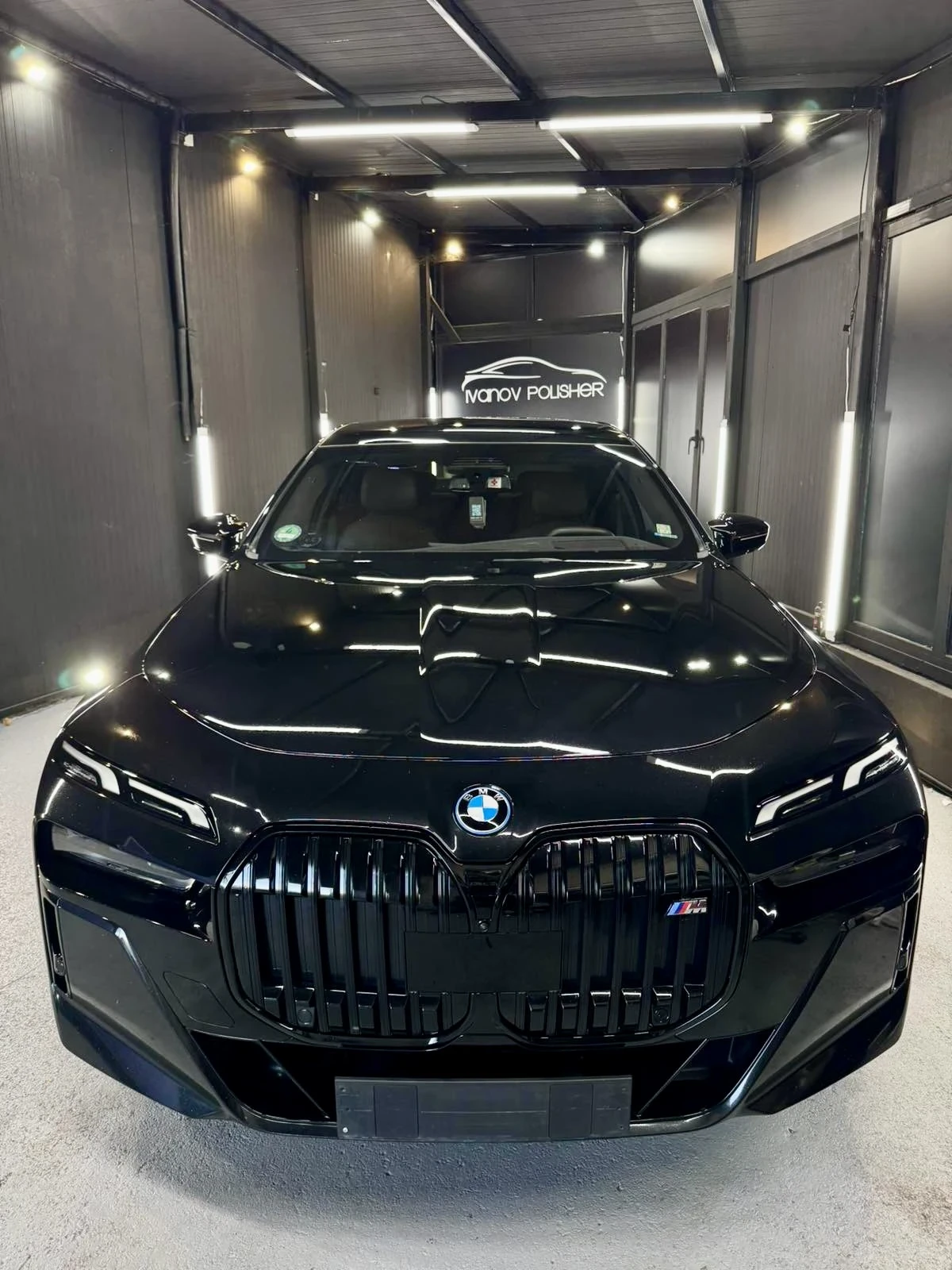BMW 760 BMW M760e xDrive/Sky Lounge /Bowers & Wilkins