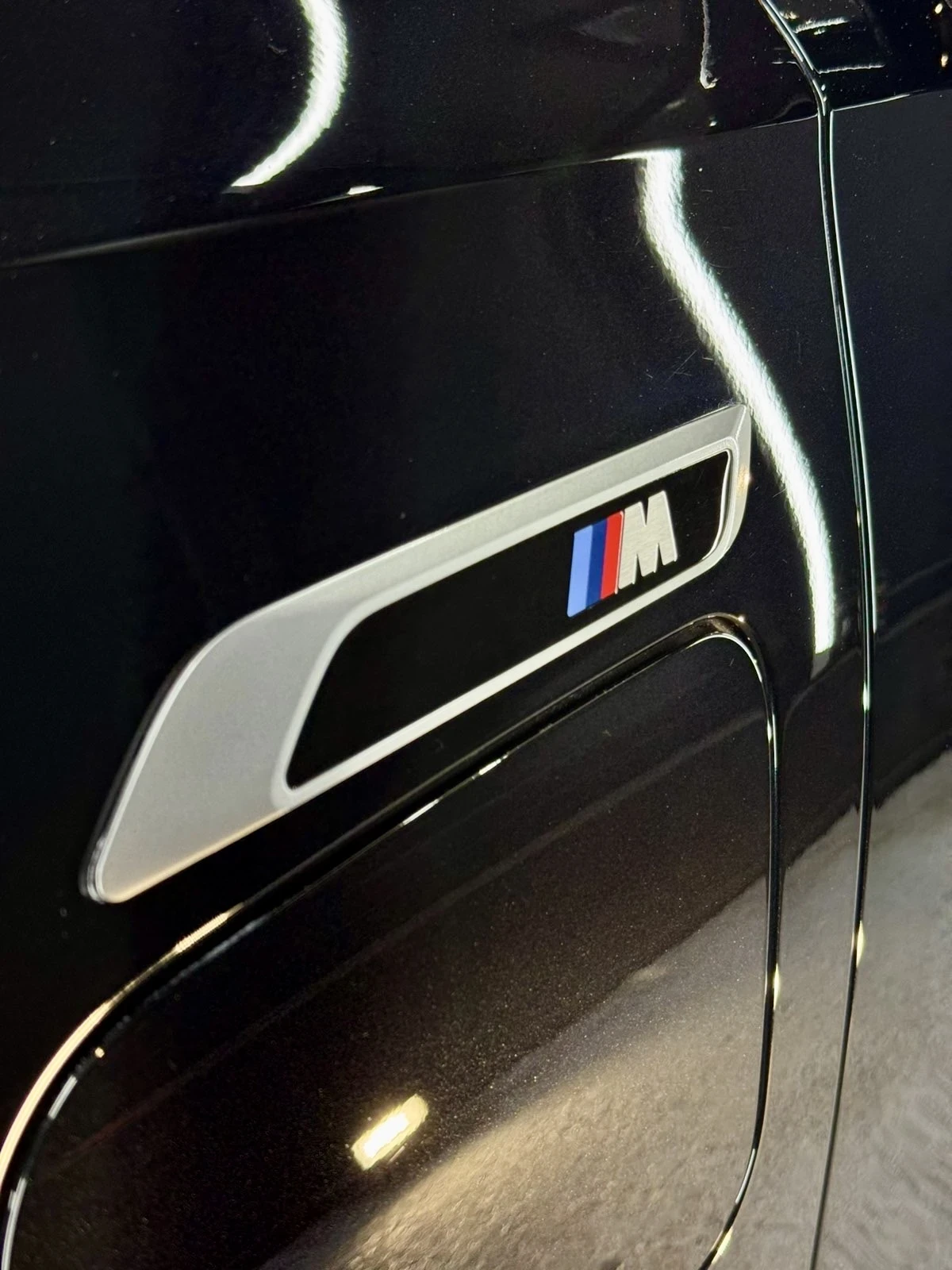 BMW 760 BMW M760e xDrive/Sky Lounge /Bowers & Wilkins, снимка 12 - Автомобили и джипове - 55981882