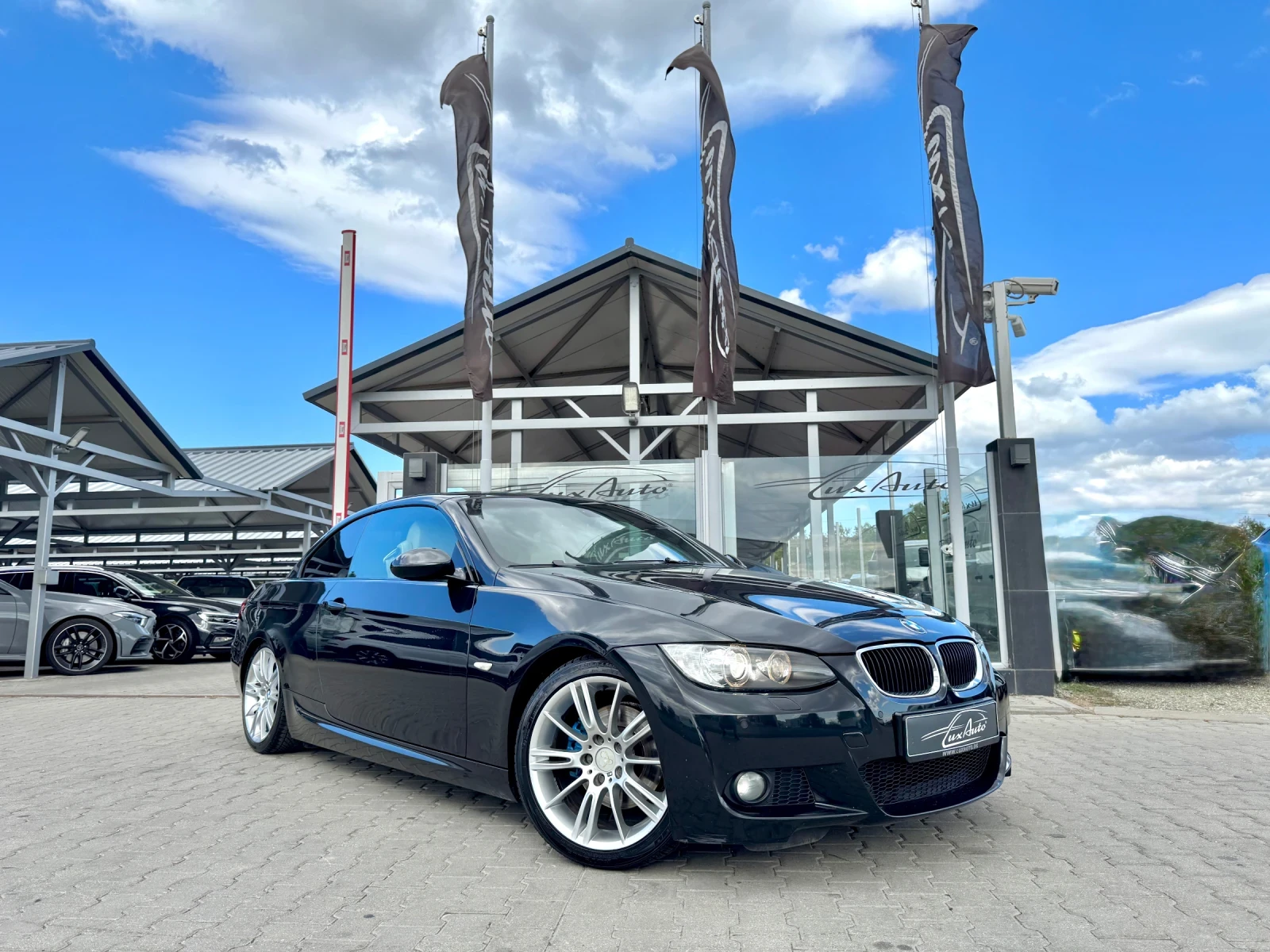 BMW 320 i#M PACK#6 СКОРОСТИ#SPORT PACK#ПОДГРЯВАНЕ, снимка 15 - Автомобили и джипове - 56331504