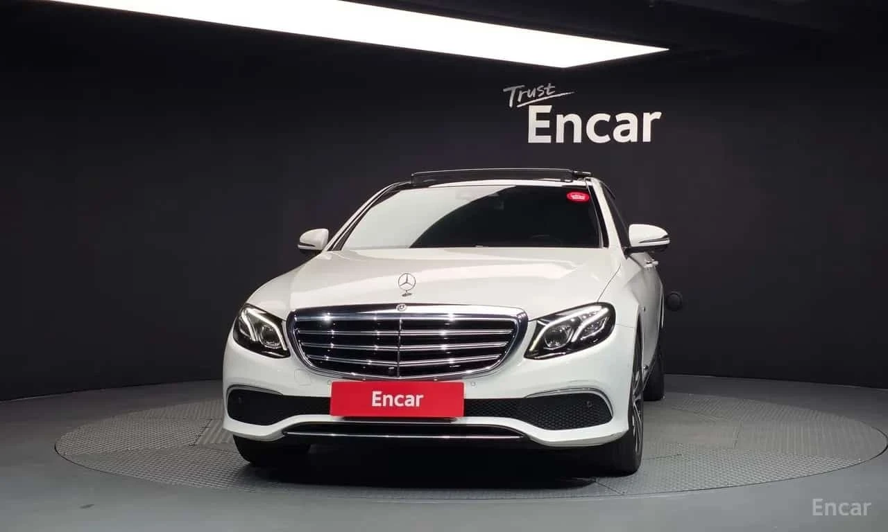Mercedes-Benz E 300 * E300e Exclusive * , снимка 3 - Автомобили и джипове - 56621367