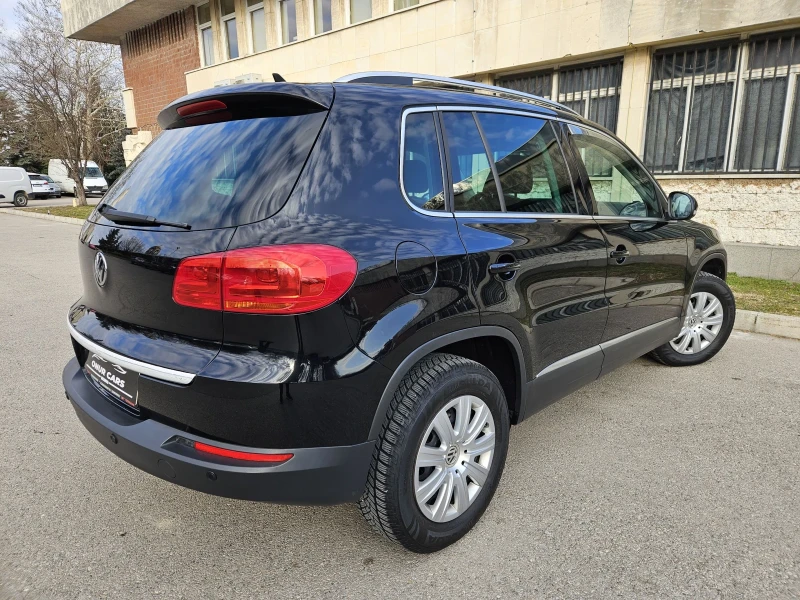 VW Tiguan 2.0 TDI /4-MOTION/ПОДГРЕВ/XENON/NAVI/ТОП СЪСТОЯНИЕ, снимка 5 - Автомобили и джипове - 49243770