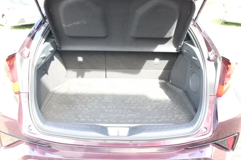 Toyota C-HR 2.0/GR-SPORT/184HP/HYBRID/NAVI/KLESS/LED/DAB/509f, снимка 8 - Автомобили и джипове - 51247243