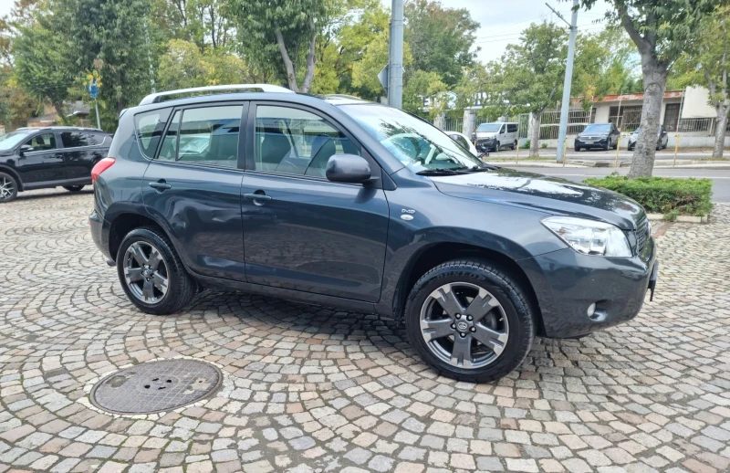 Toyota Rav4, снимка 4 - Автомобили и джипове - 52653872