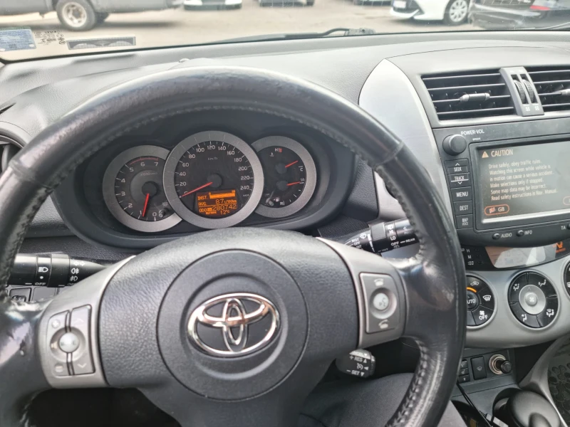Toyota Rav4, снимка 14 - Автомобили и джипове - 52653872