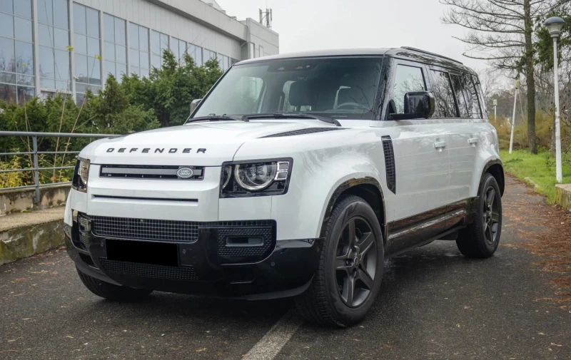 Land Rover Defender D300 MHEV X-Dynamic SE