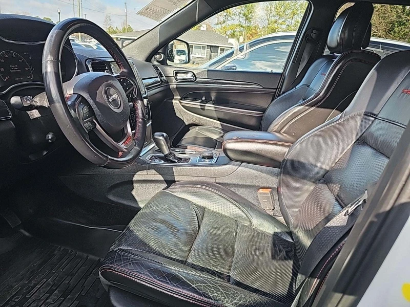 Jeep Grand cherokee, снимка 6 - Автомобили и джипове - 53243767