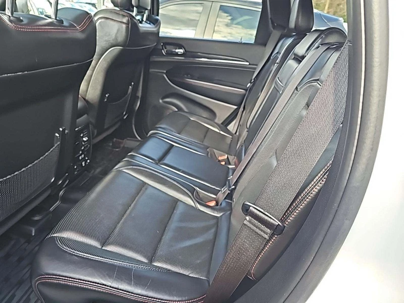 Jeep Grand cherokee, снимка 13 - Автомобили и джипове - 53243767