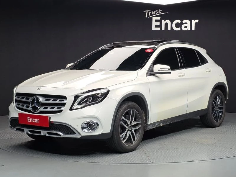 Mercedes-Benz GLA GLA220 Premium| 190к.с.| ВКЛ.ТЕХНОТЕСТ