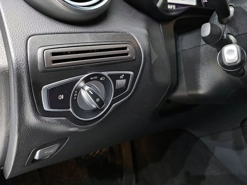 Mercedes-Benz GLC 300 4Matic, снимка 16 - Автомобили и джипове - 55750581