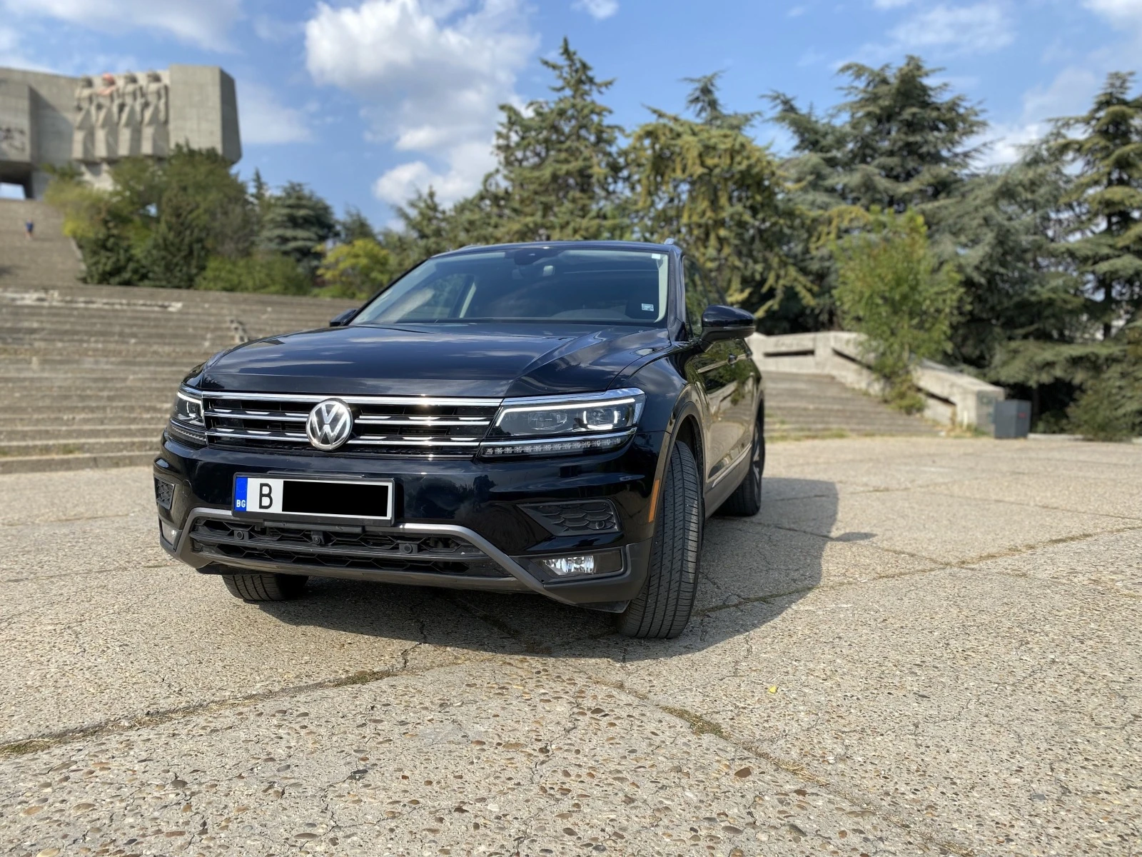 VW Tiguan SEL Premium 2.0 TSI 4MOTION - изображение 3