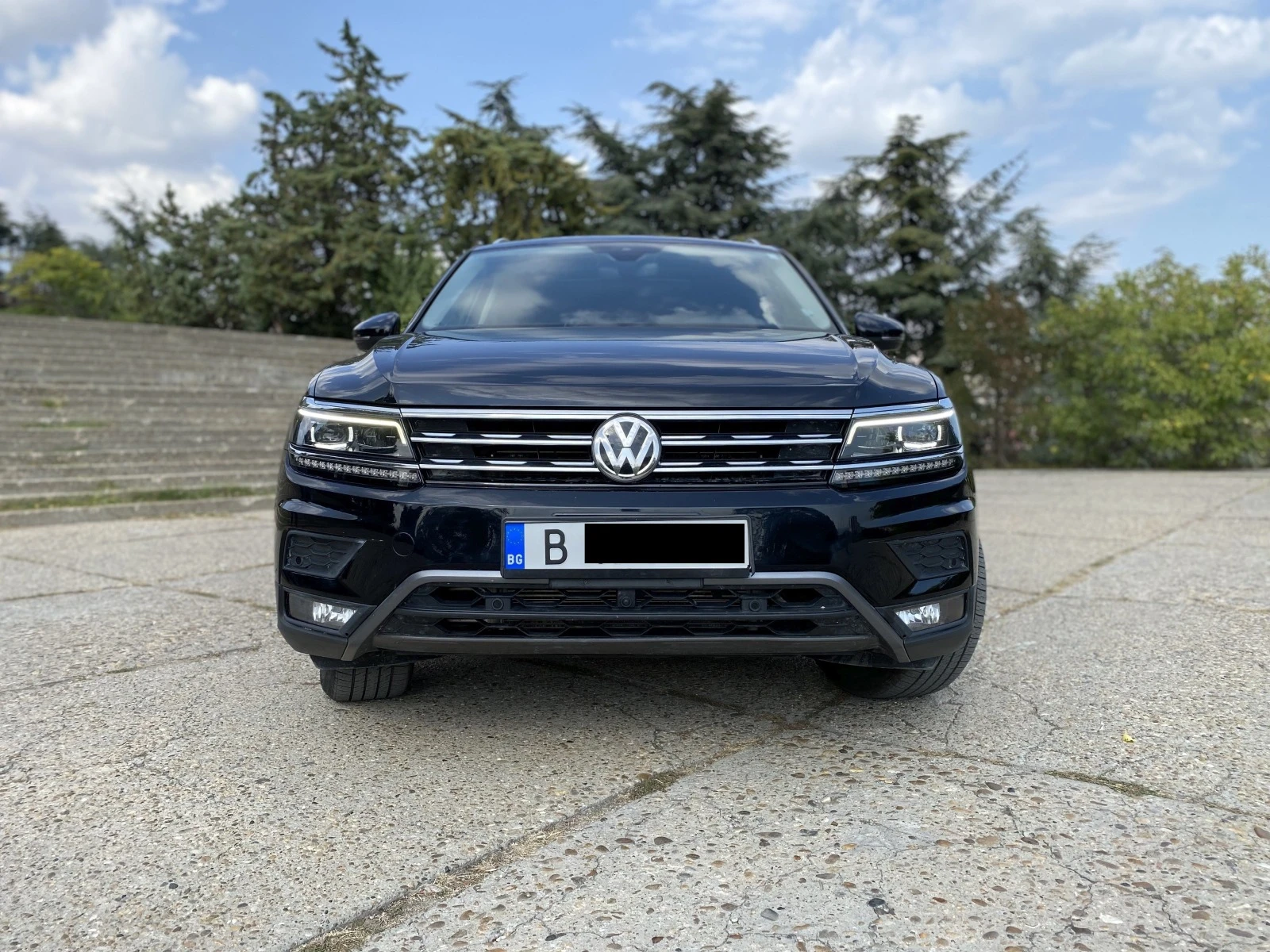 VW Tiguan SEL Premium 2.0 TSI 4MOTION - изображение 4