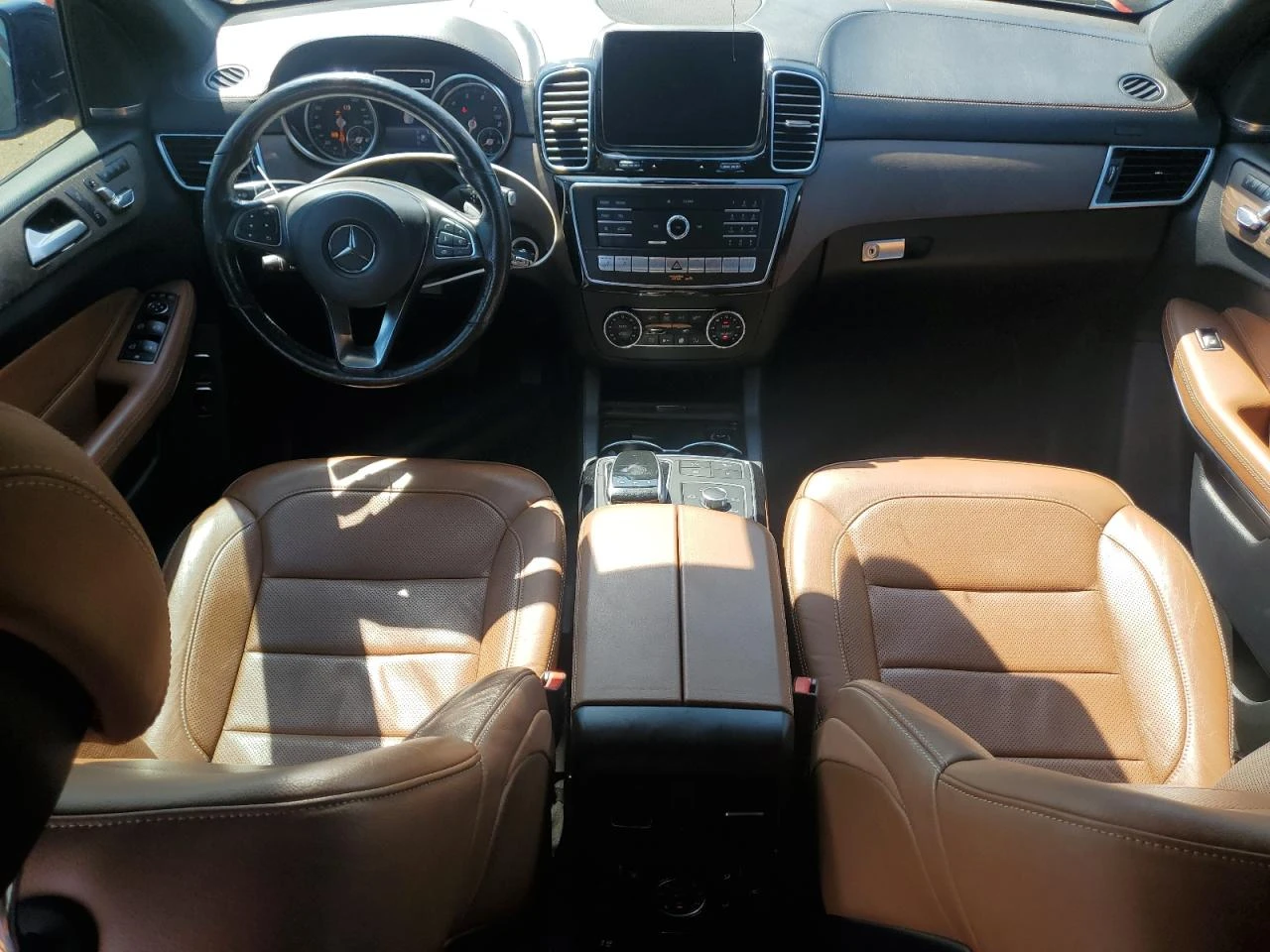Mercedes-Benz GLS 500 4MATIC* AMG* PANO* МАСАЖ* 7МЕСТА* ФИКС.ЦЕНА - изображение 7