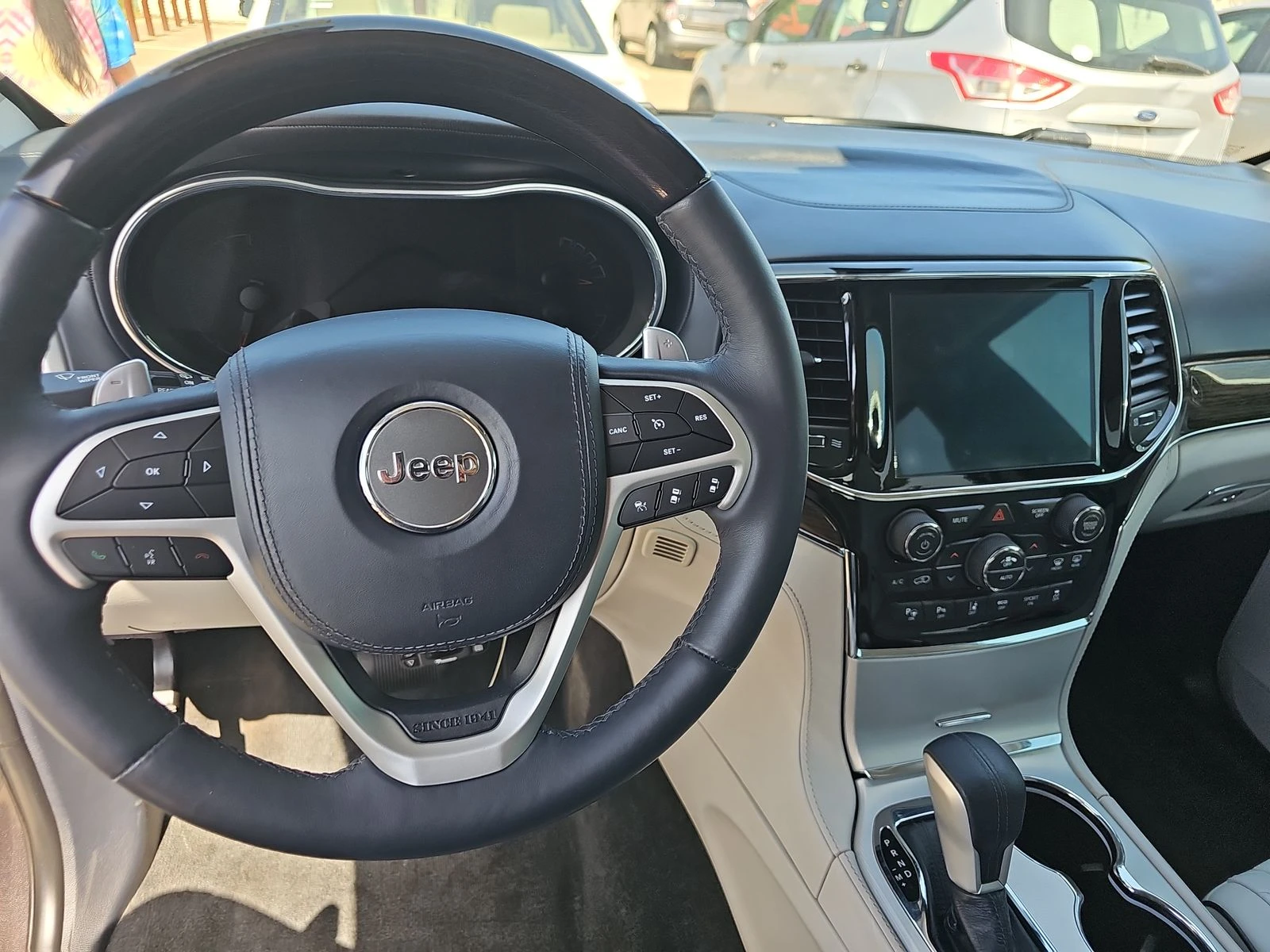 Jeep Grand cherokee Summit* 8ZF* HEMI* Distronic* Въздух* Обдух* Пано* - изображение 9