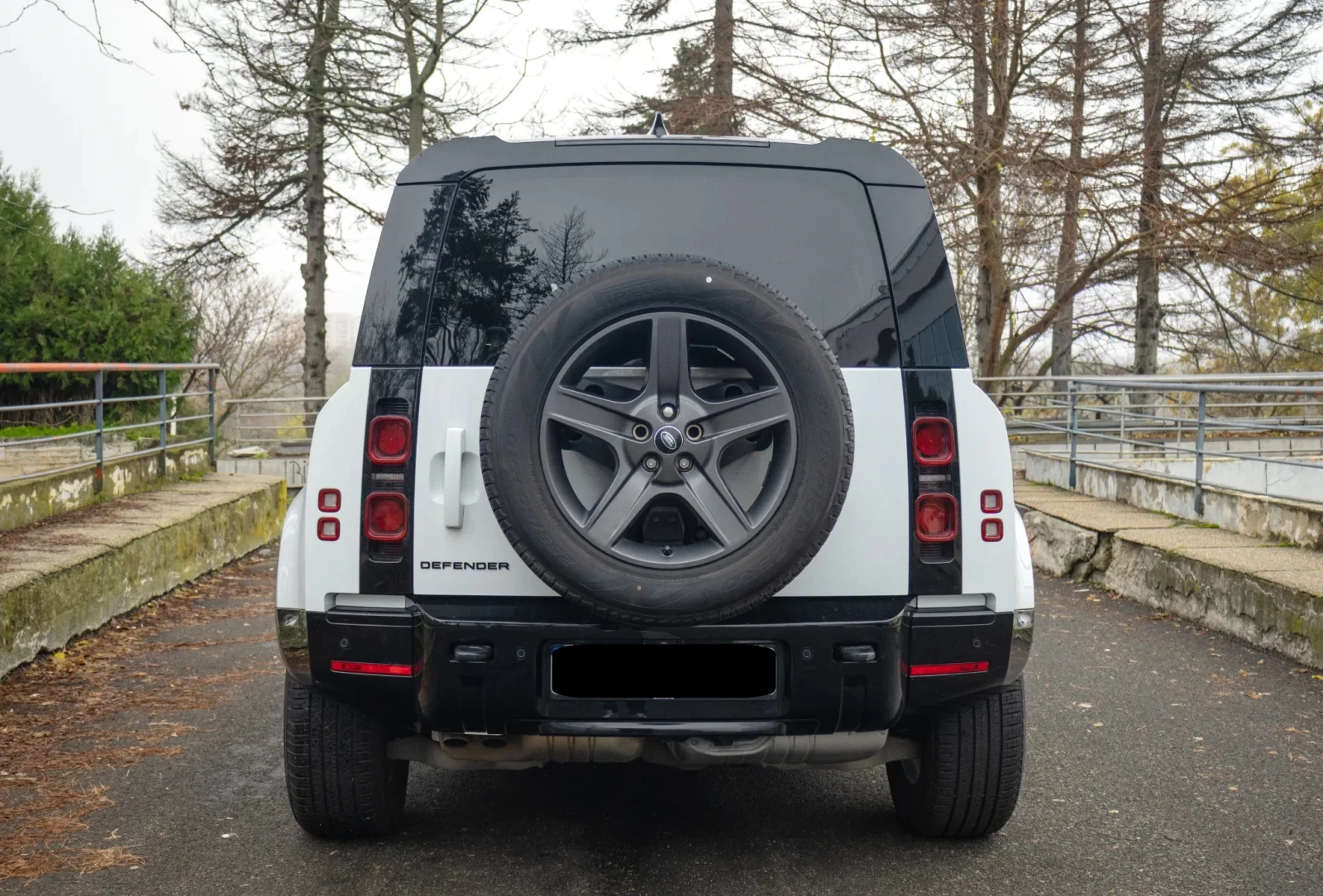 Land Rover Defender D300 MHEV X-Dynamic SE | Mobile.bg   6