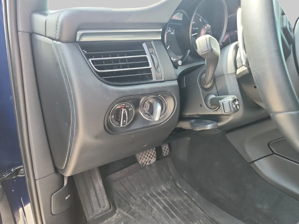 Porsche Macan T AWD* АвтоКредит* (Цена до БГ) , снимка 12 - Автомобили и джипове - 54025739