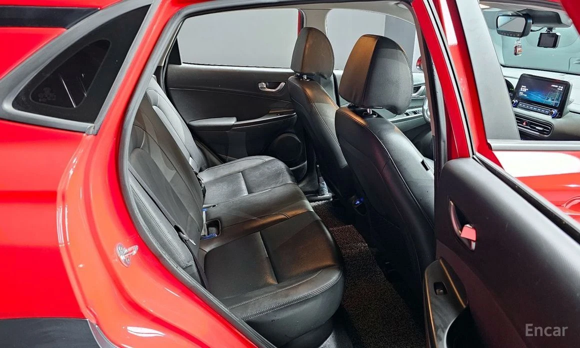 Hyundai Kona, снимка 12 - Автомобили и джипове - 54054405