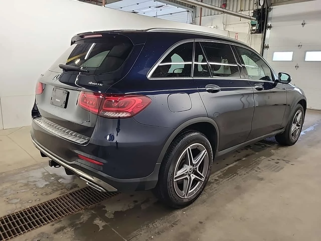 Mercedes-Benz GLC 300 ПОДГРЕВИ| ПАМЕТ| ПАНОРАМА| 2 КЛЮЧА| , снимка 3 - Автомобили и джипове - 55032600