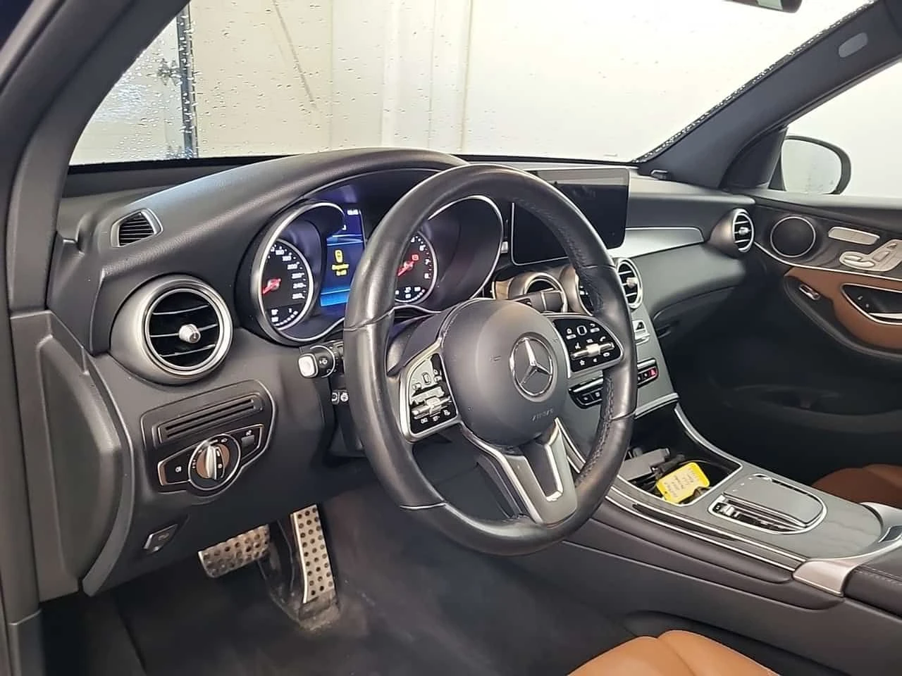 Mercedes-Benz GLC 300 ПОДГРЕВИ| ПАМЕТ| ПАНОРАМА| 2 КЛЮЧА| , снимка 9 - Автомобили и джипове - 55032600