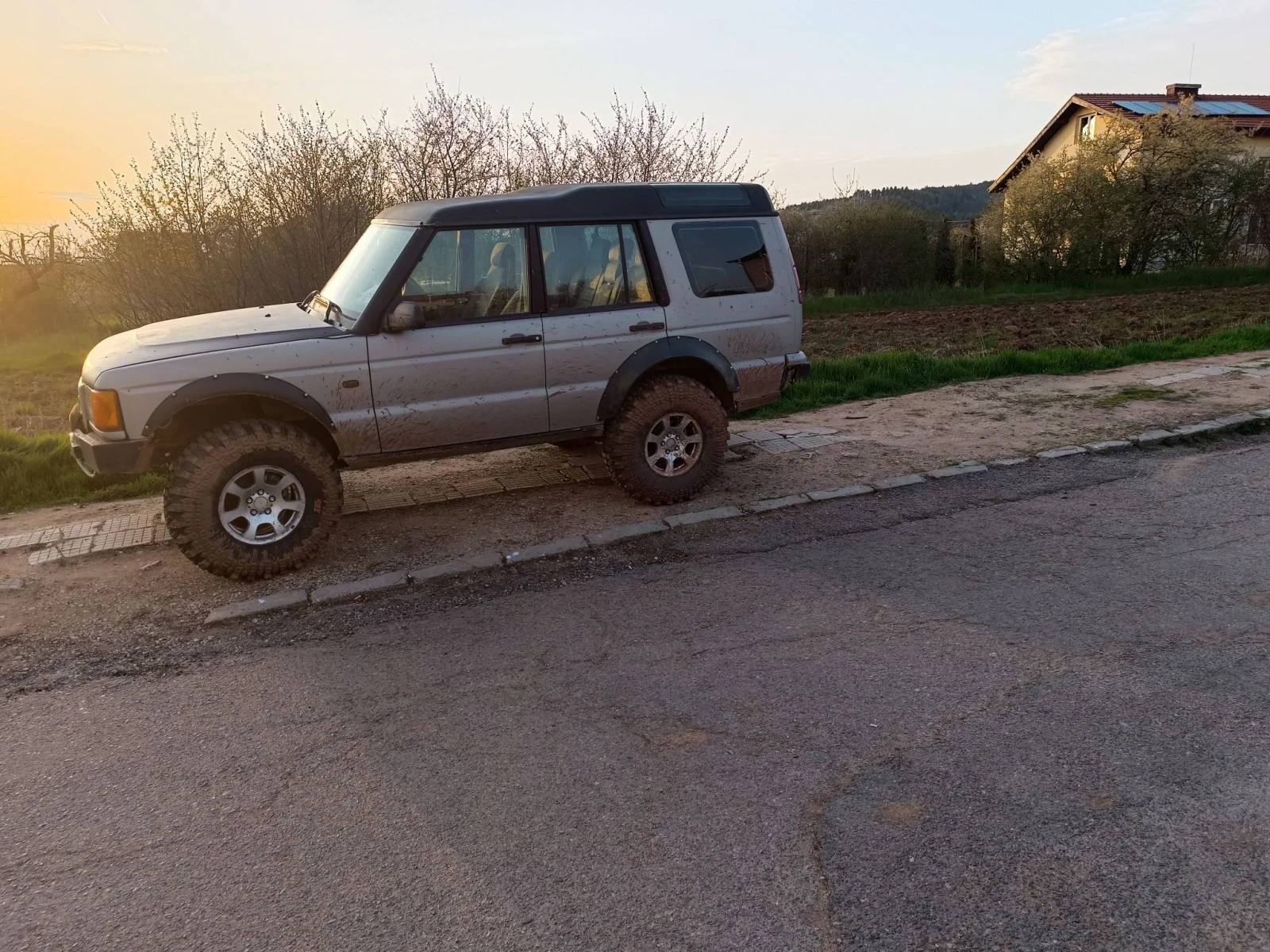 Land Rover Discovery, снимка 2 - Автомобили и джипове - 55838748