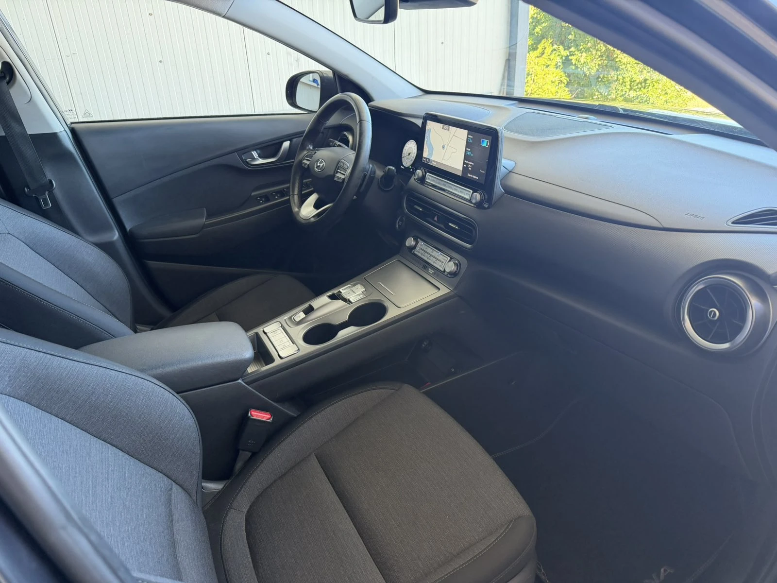 Hyundai Kona 64kw FACE, снимка 8 - Автомобили и джипове - 55961305