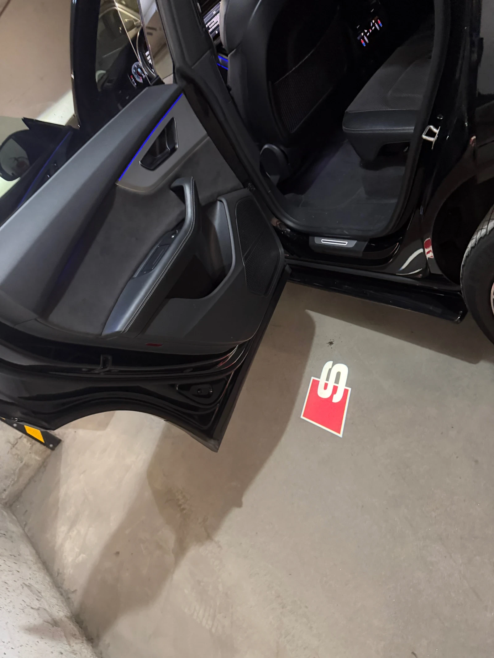 Audi Q8, снимка 7 - Автомобили и джипове - 55998502