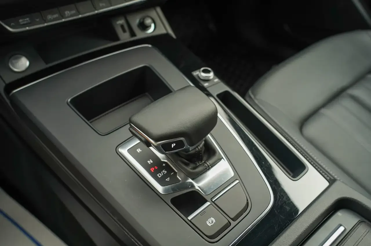 Audi Q5, снимка 14 - Автомобили и джипове - 56183986