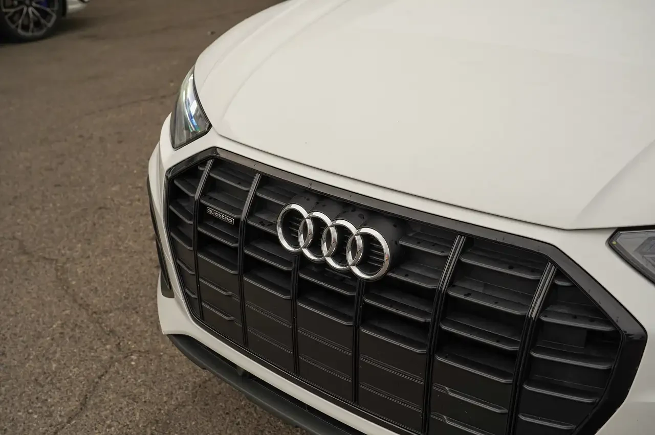 Audi Q5, снимка 9 - Автомобили и джипове - 56183986