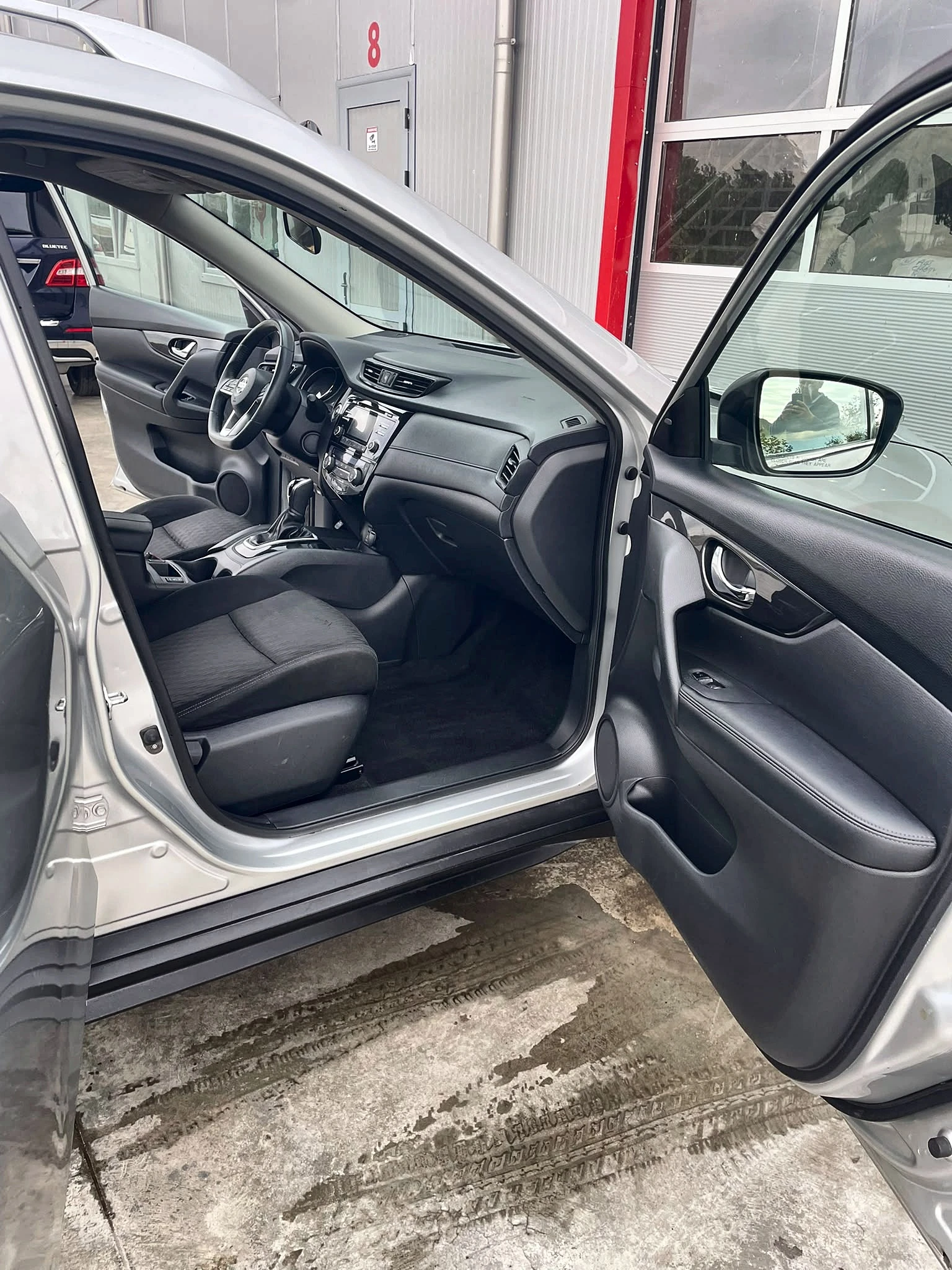 Nissan Rogue | Mobile.bg � ����������� 10
