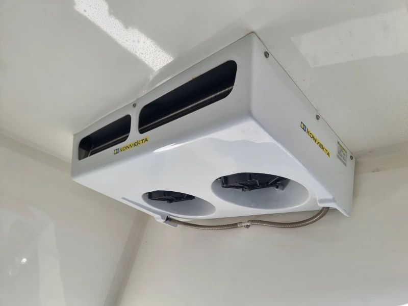 Ford Transit 2.0 TDCI Хладилен Евро 6, снимка 8 - Бусове и автобуси - 52643168