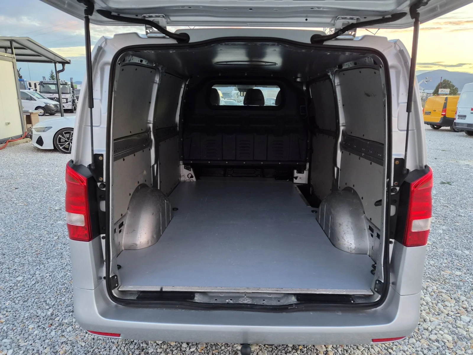 Mercedes-Benz Vito 119 CDI* �������* ����* �����������* �������  | Mobile.bg � ����������� 13
