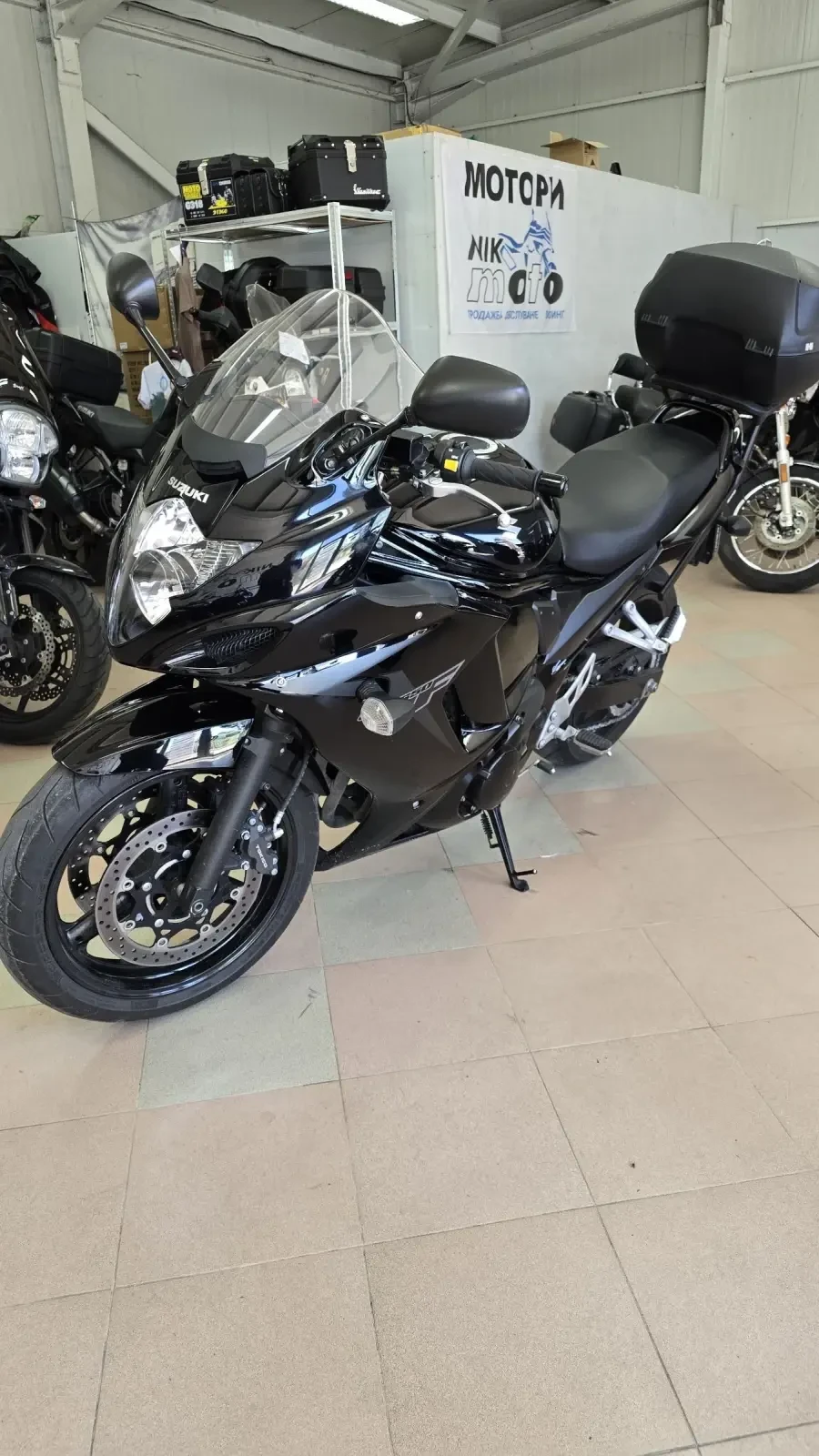 Suzuki Gsx 650 F Като нов ! Лизинг !, снимка 2 - Мотоциклети и мототехника - 54566119