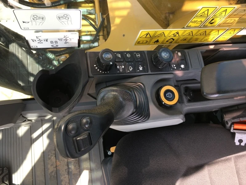 Багер Caterpillar 330GC, снимка 12 - Индустриална техника - 45929408