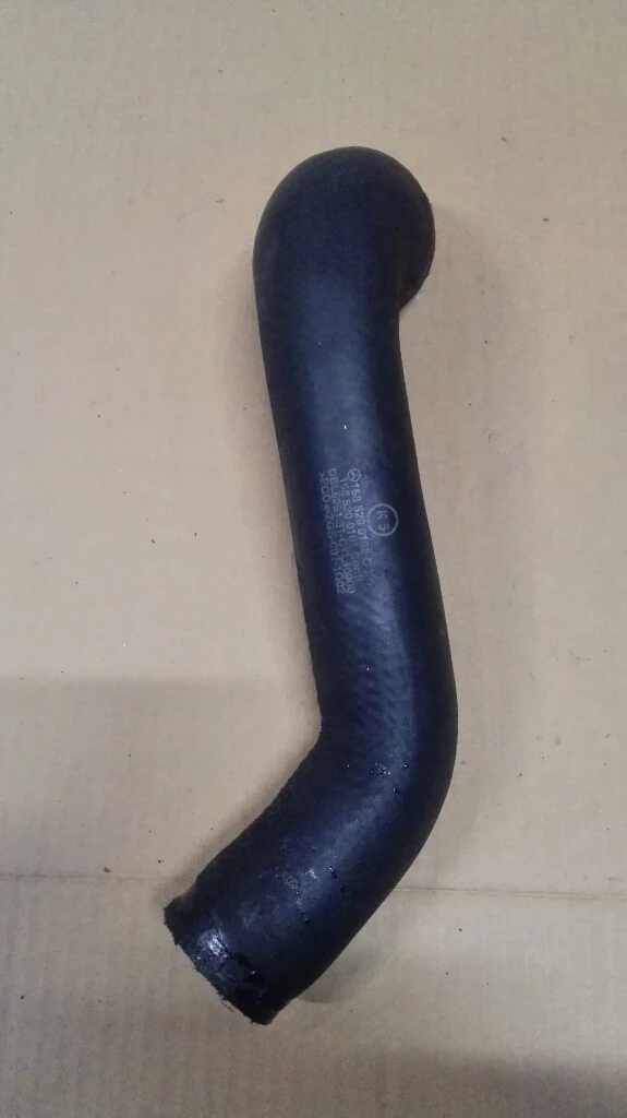 Маркуч турбо Мерцедес А170 (3)