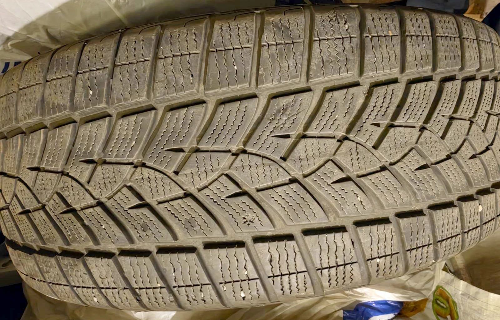 ���� 225/55R18 | Mobile.bg � ����������� 3