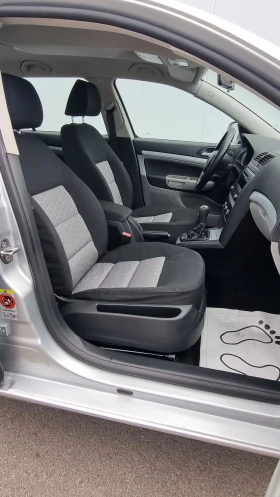 Skoda Octavia 1.6 102 LPG Landirenzo, снимка 9