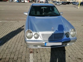 Mercedes-Benz E 220, снимка 1