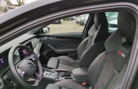 Skoda Octavia RS* PANO* DISTR* 360CAM* MEMORY* CANTON* BLACK-EDI - 46800 € / 91532.84 лв. - 44245207 9