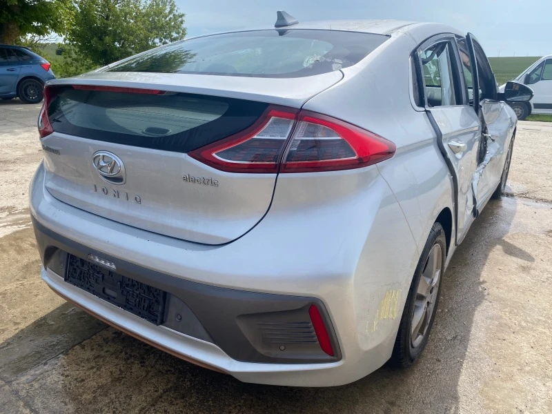 Hyundai Ioniq, снимка 6 - Автомобили и джипове - 45903893