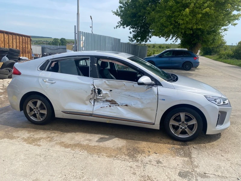 Hyundai Ioniq, снимка 5 - Автомобили и джипове - 45903893